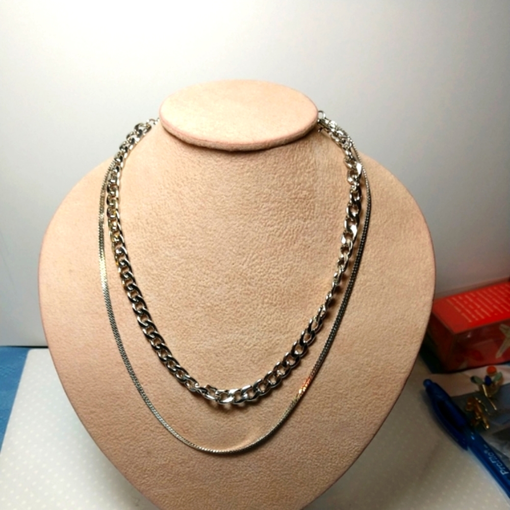 🆕 Urban Outfitters Silver Chain Choker Necklace NWT